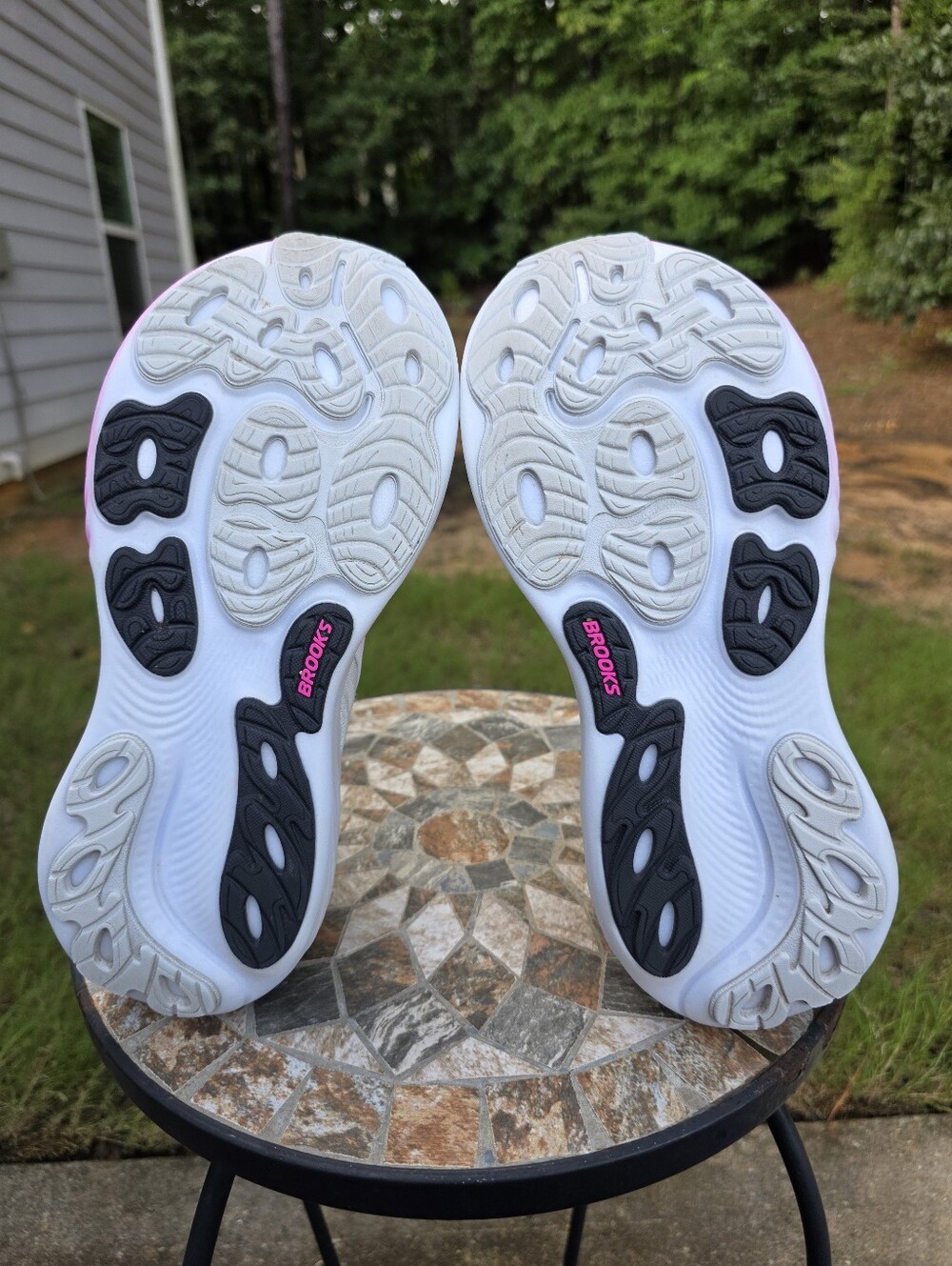 Brooks Adrenaline GTS 25 Oyster/Pink Running Shoes Women's Size 9.5 Worn 1x Box - Picture 8 of 11